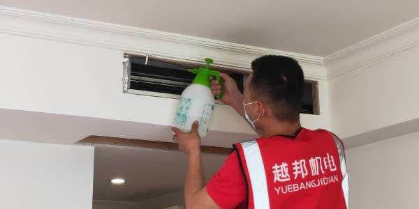 清洗中央空調(diào)風(fēng)口和濾網(wǎng)，誰都可以嗎-上海中央空調(diào)維護保養(yǎng)